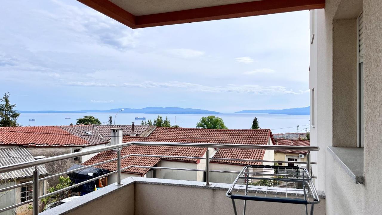 Peachy House Apartment Rijeka Luaran gambar
